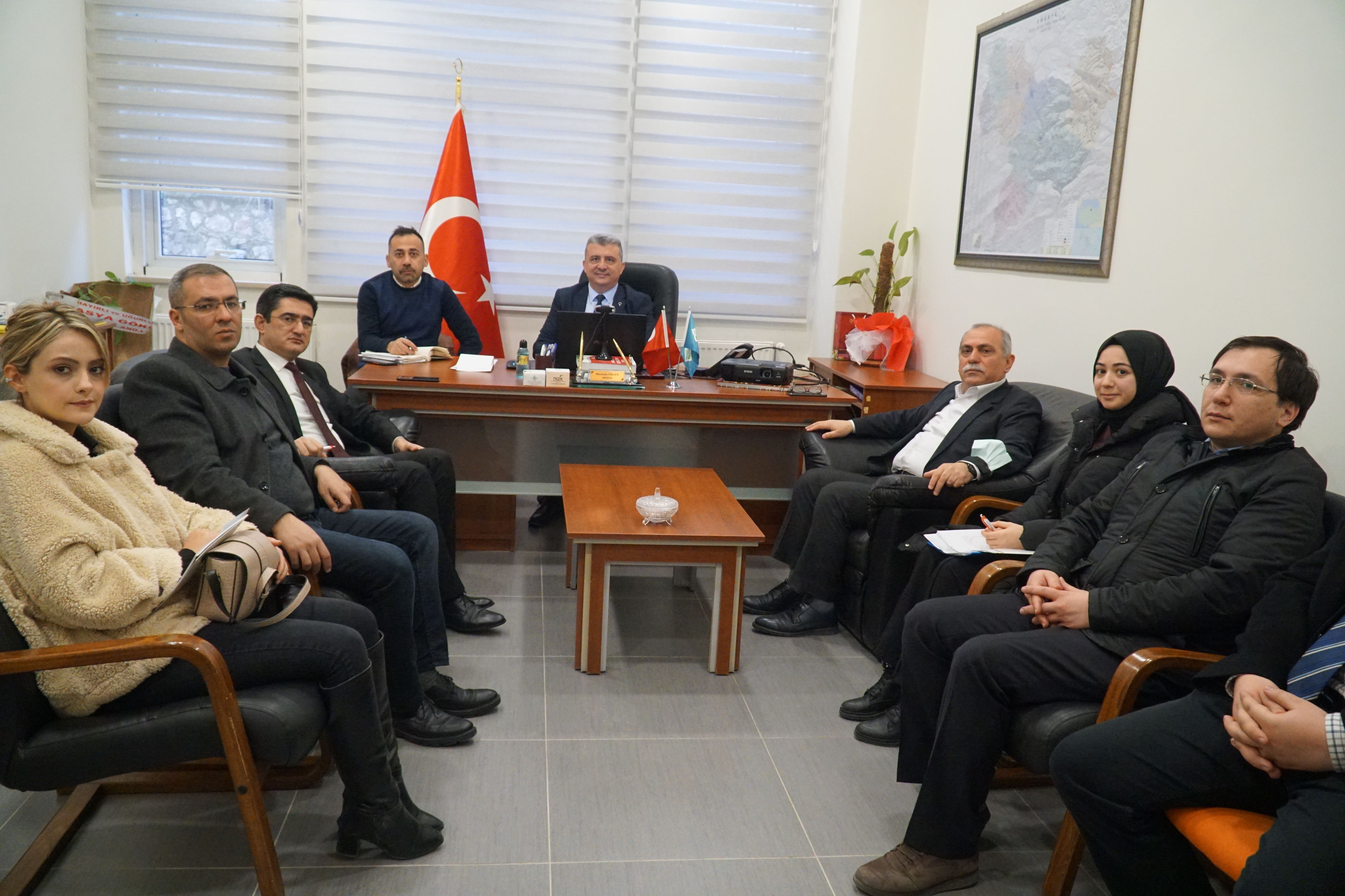Amasya Müze Müdürü ve Amasya Belediyesi Kültür İşleri Müdürü, YHKB Birlik Müdürümüz Mustafa Örgüt 'ü Ziyaret Etti